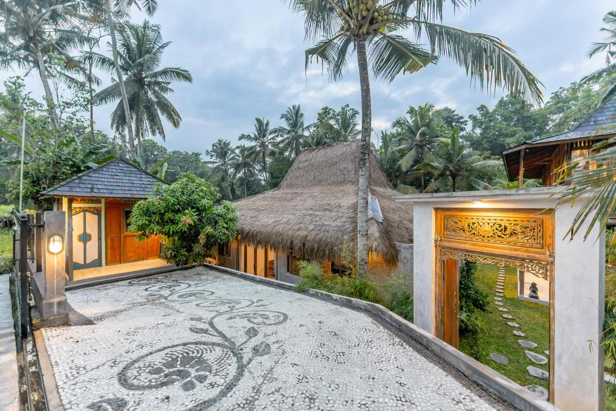 Rumah Guci Ubud Esterno foto
